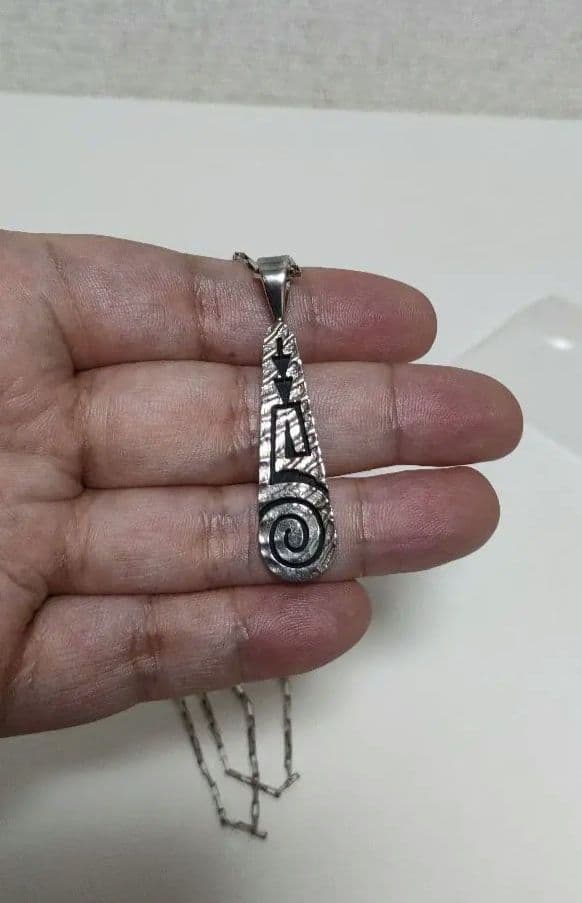 ホピ族 Ruben Saufskie ネックレス