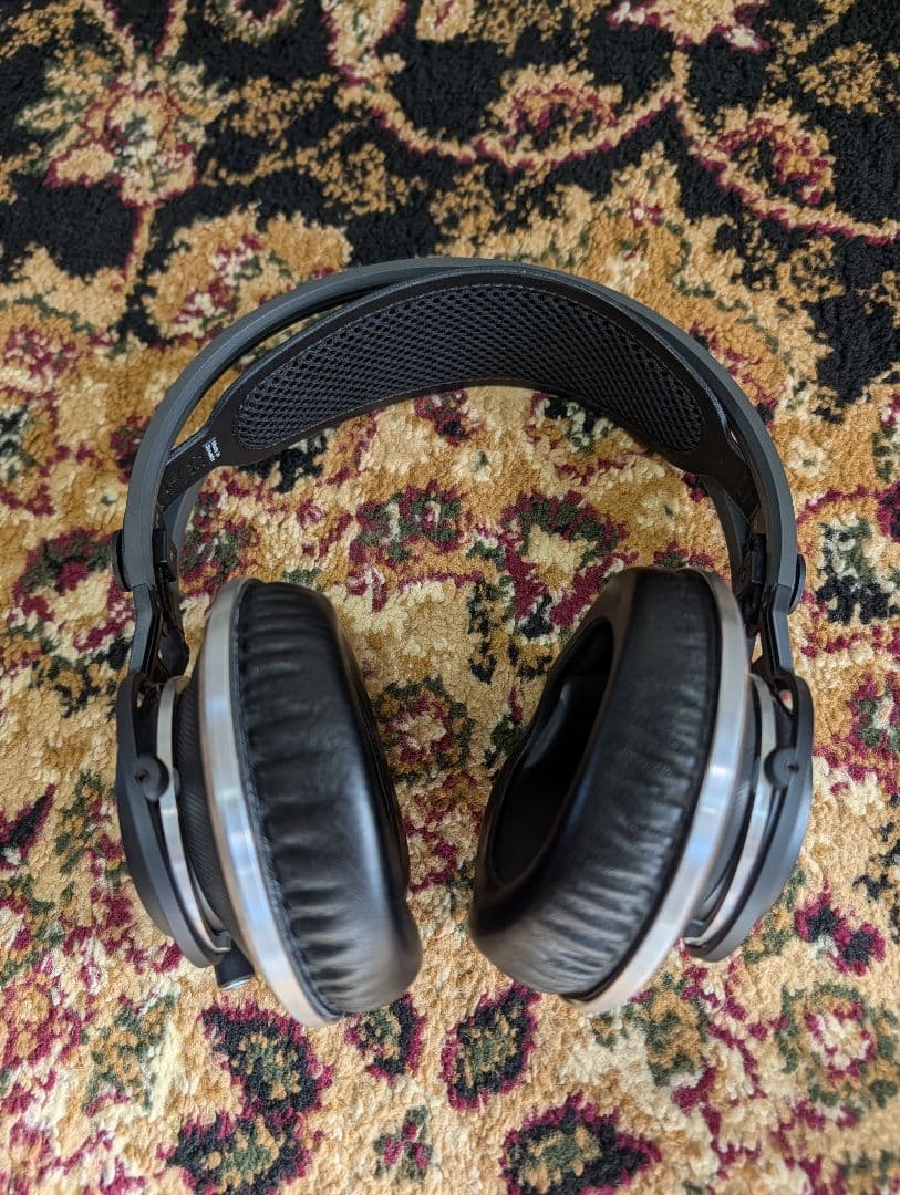 ヘッドホン AKG.K812