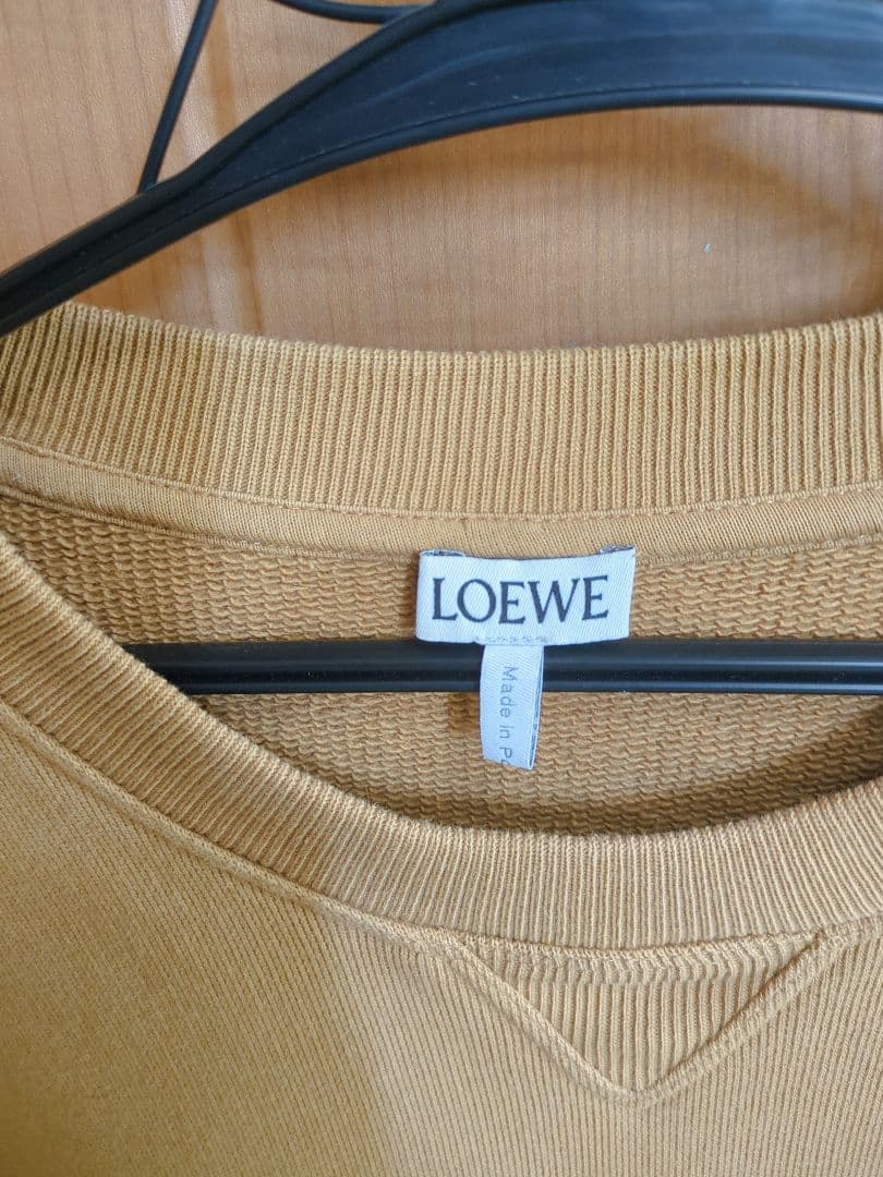 LOEWE ベージュ トレーナー ロゴ刺繍