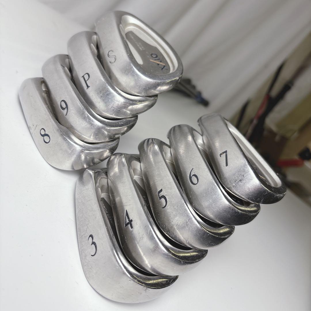 【激安‼️】ゼクシオ XXIO キャディバッグ付 男性右利き ゴルフクラブセット