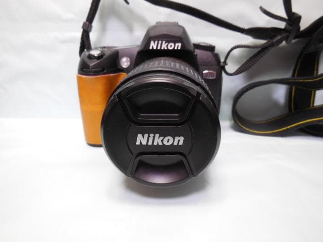 Nikon D70 デジタル一眼レフカメラ