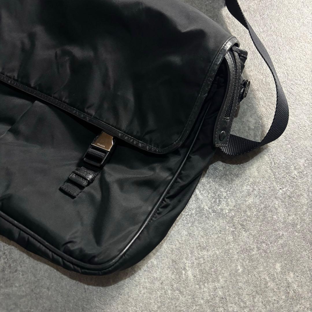 PRADA SHOULDER BAG LEATHER × NYLON