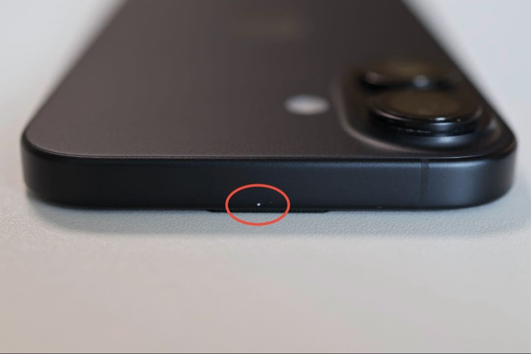 iPhone 16 本体 ブラック 128GB