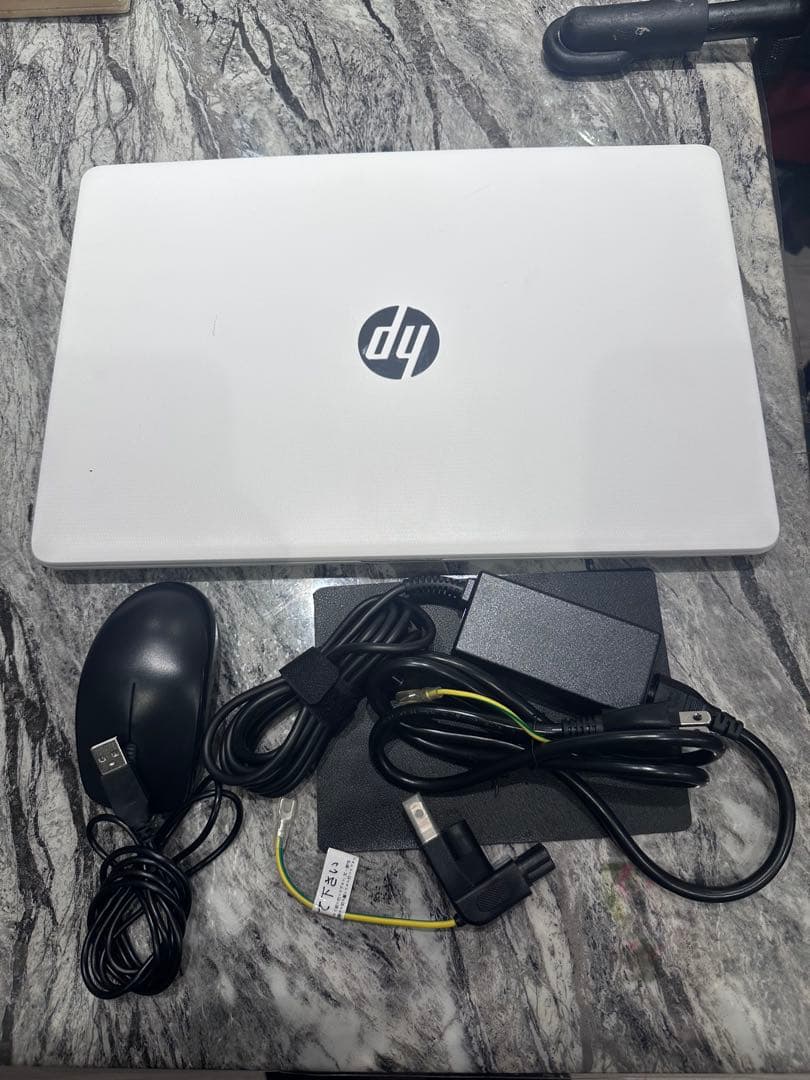 HP ノートPC 15-db0178au