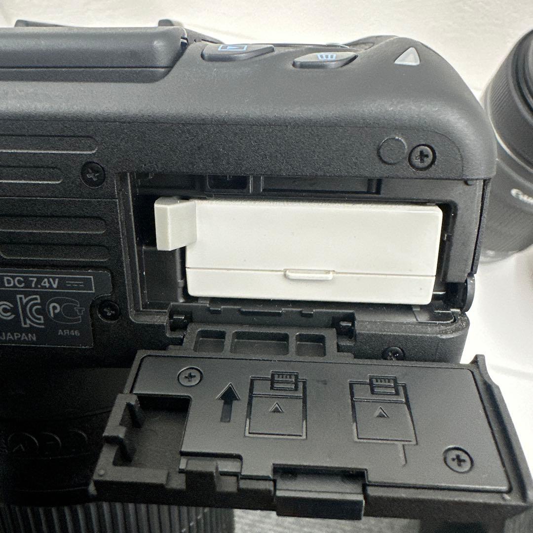 Canon EOS kiss X7i デジタル一眼レフカメラ