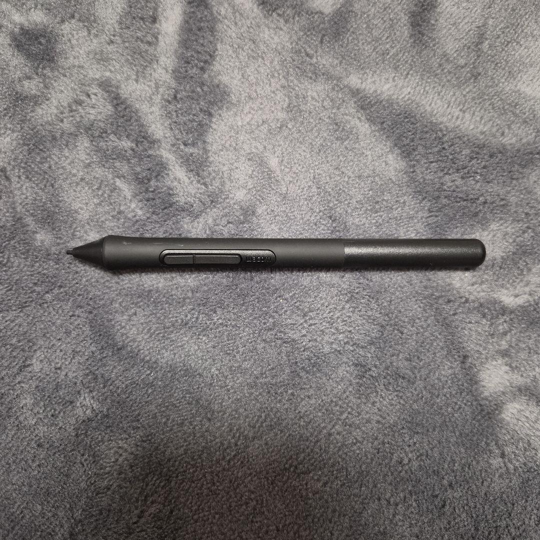 【WACOM】 Intous small　CTL-4100WL/K00