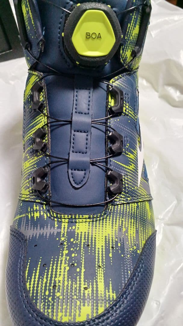 Mizuno BOAシステム安全靴 ネイビー/イエロー、限定色