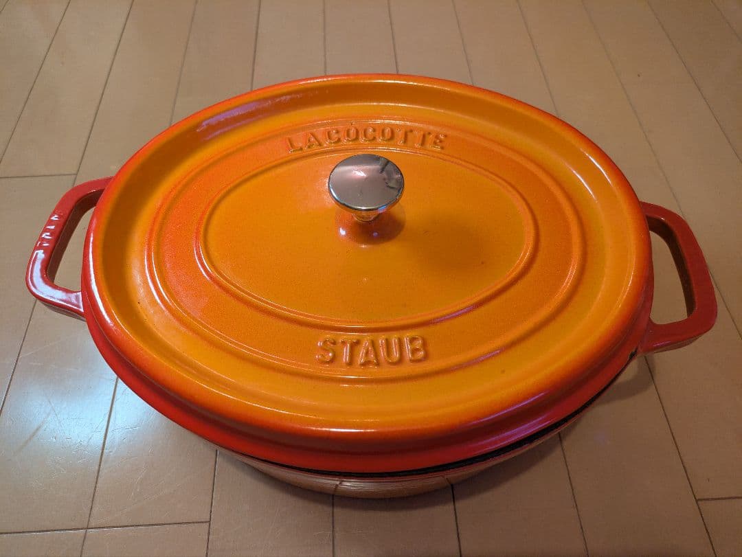 STAUB 鋳鉄製鍋 オレンジと赤のグラデーション（30センチ）