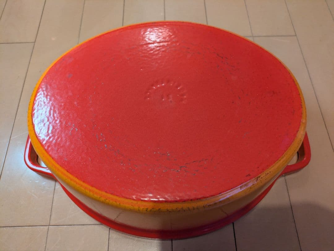 STAUB 鋳鉄製鍋 オレンジと赤のグラデーション（30センチ）