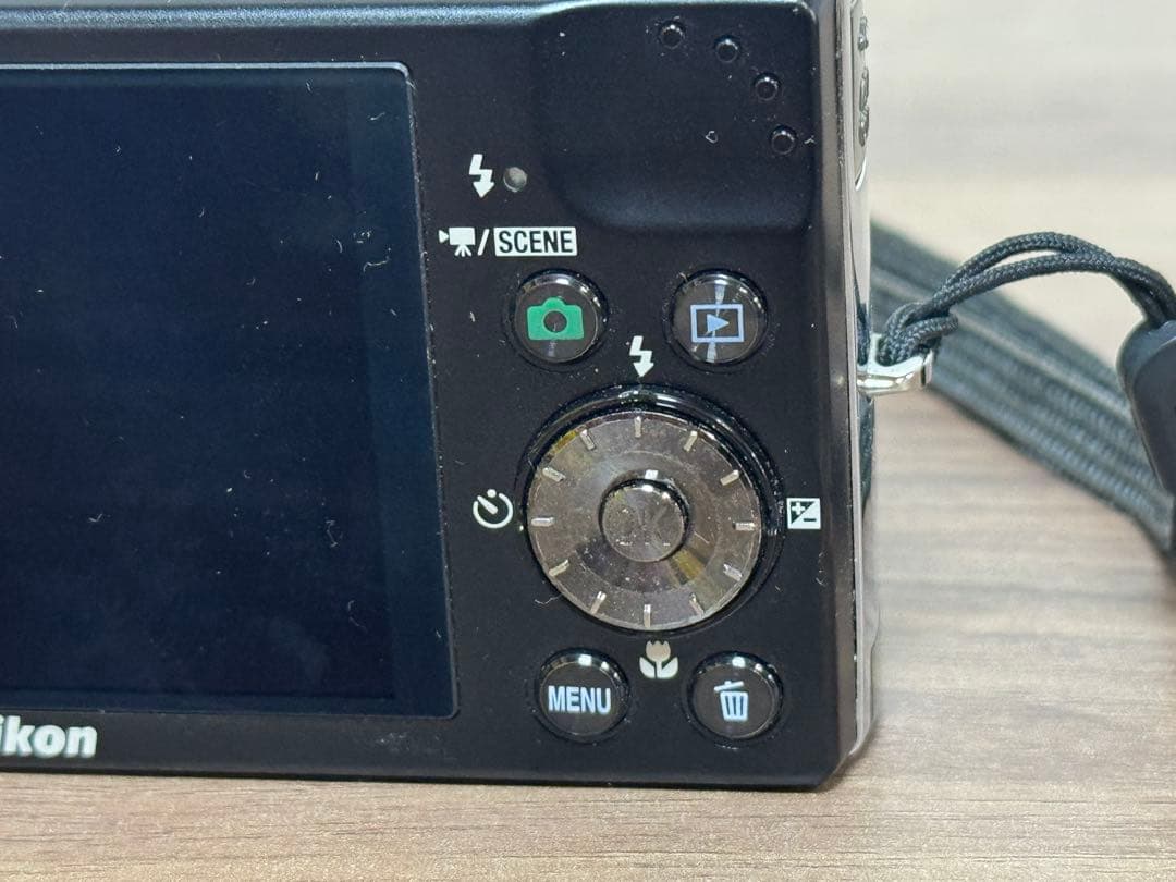デジカメ　Nikon　COOLPIX　S640