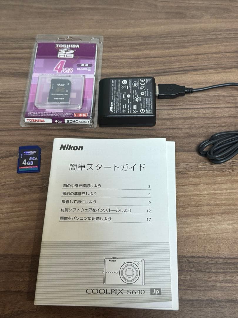 デジカメ　Nikon　COOLPIX　S640