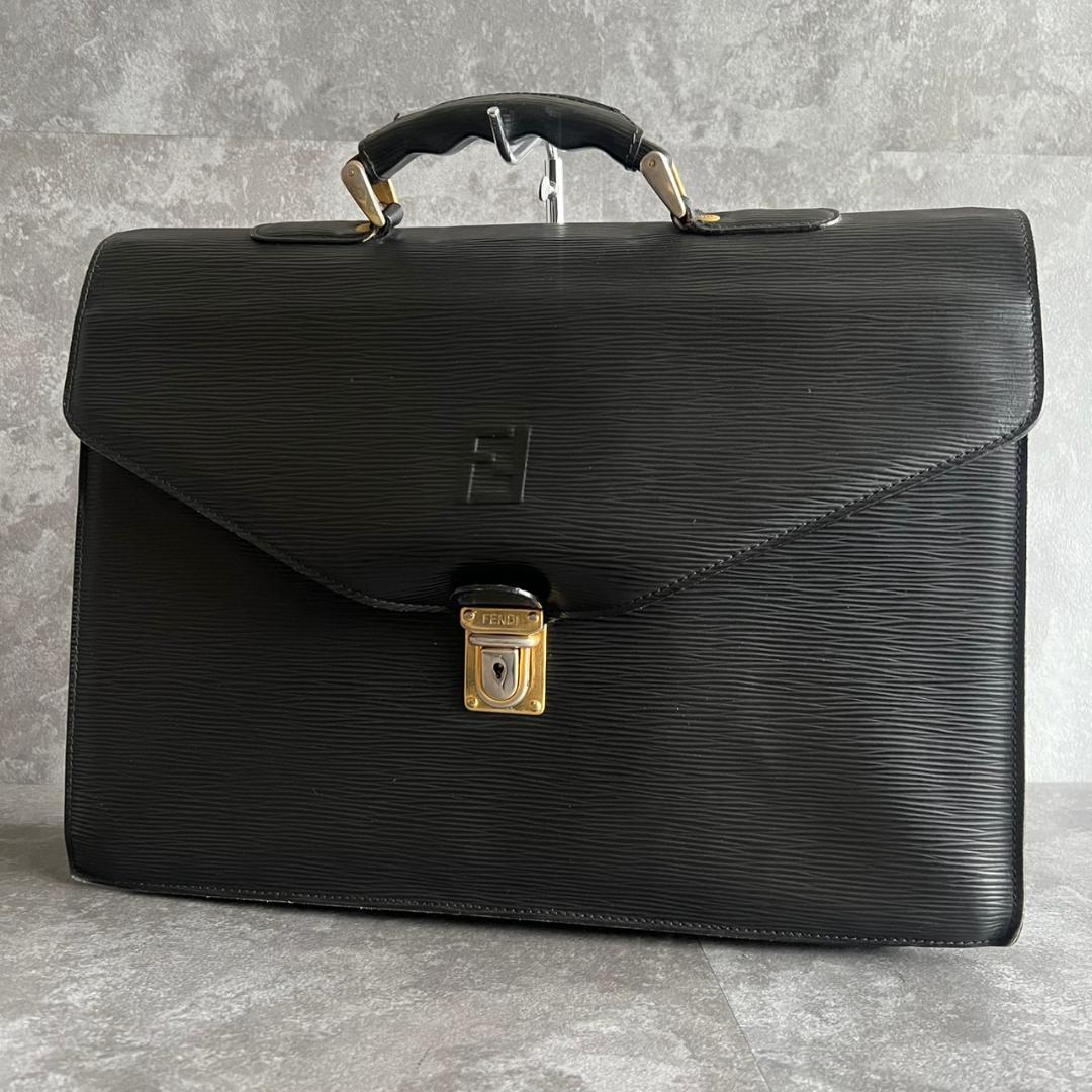 ⭐️FENDI⭐️フェンディ ビジネスバッグ エピ レザー ブリーフケース