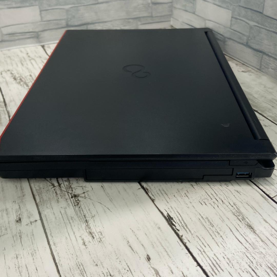 大画面 i5 第8世代 富士通 ノートPC Win11 Office2021