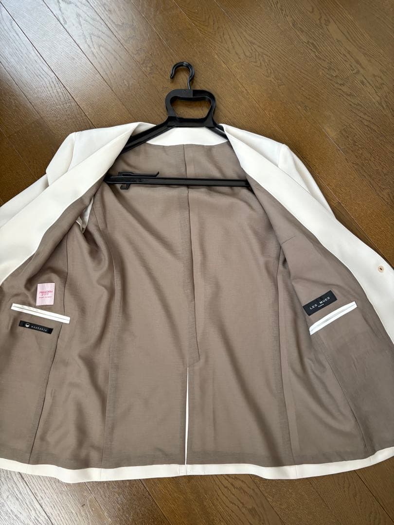 ① 新品　AOKI＆Oggiコラボ　ノーカラージャケット ワイドパンツ スーツ