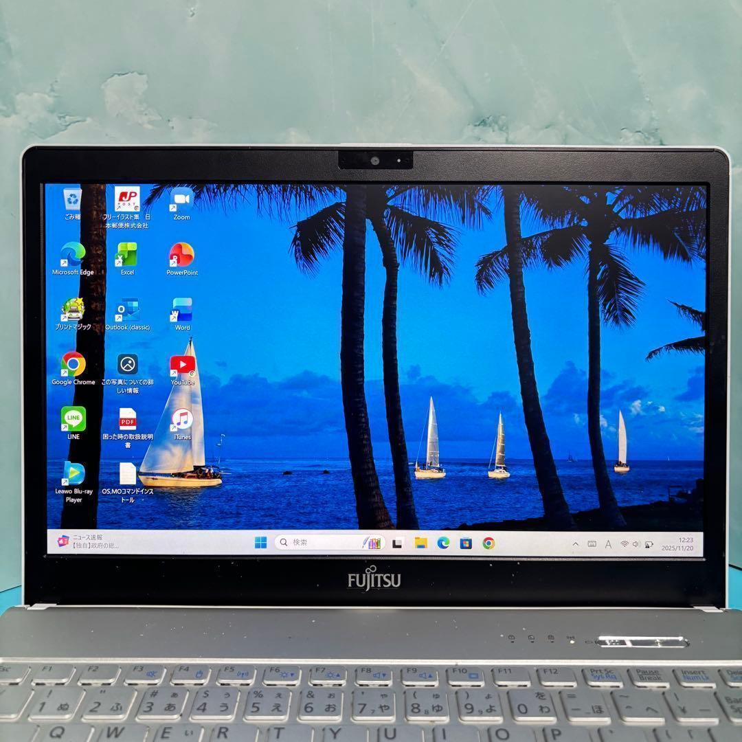 SSD1TB❤️windows11❤️8世代core i5軽量ノートPC カメラ