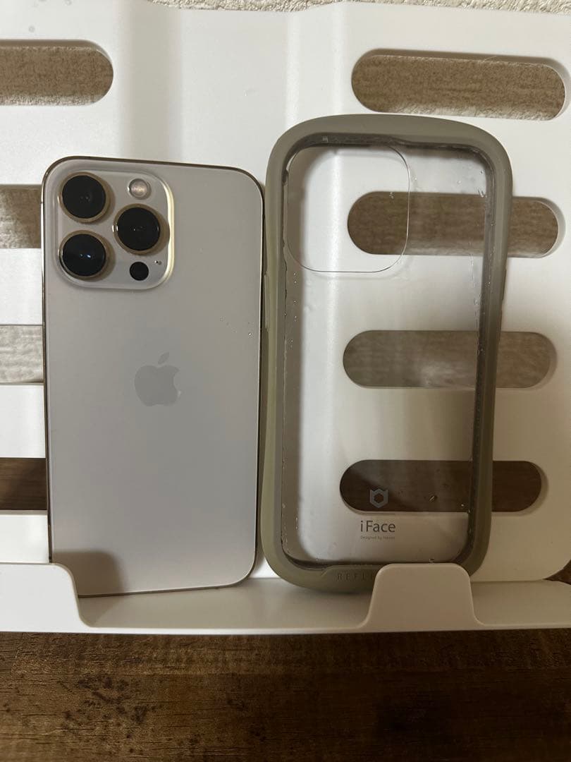 桜*様 Apple iPhone 13 Pro ゴールド 新たに出品します