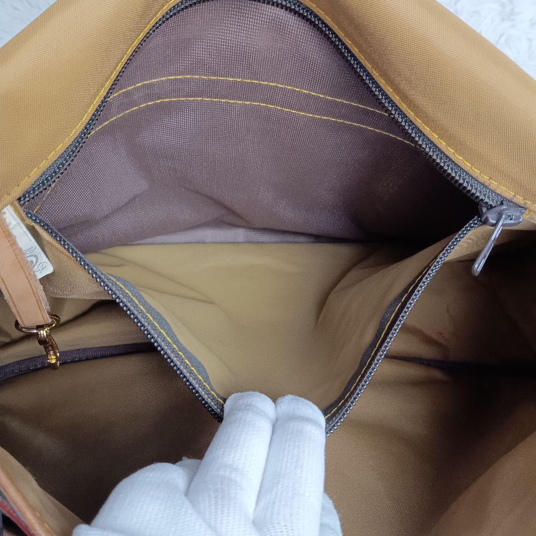 美品 HUNTING WORLD ショルダーバッグ バチュークロス バチューサー