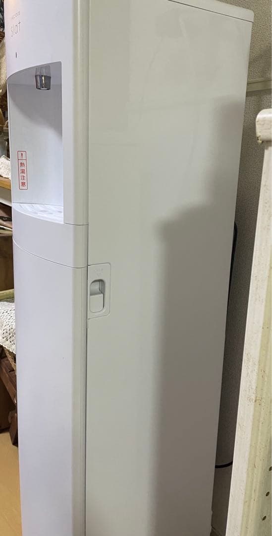 フレシャス スラット ウォーターサーバー