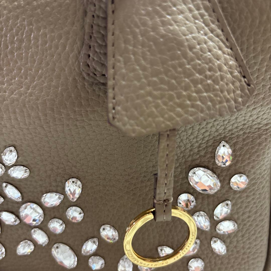 ビジュー付きライトベージュA.D.M.J