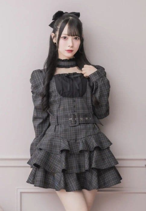 pium チョーカーフリル ティアードワンピース (ブラックチェック)