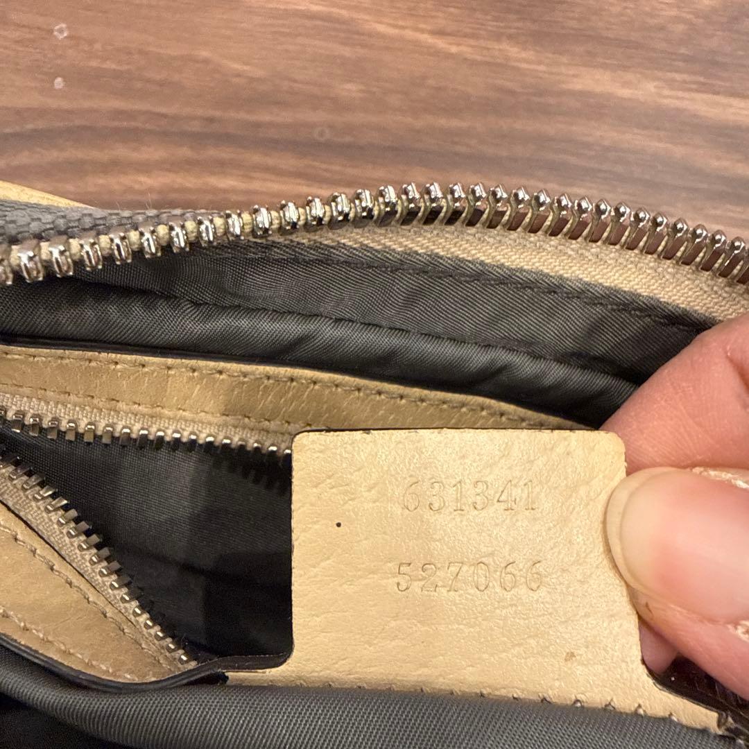 GUCCI ボディバッグ グレー