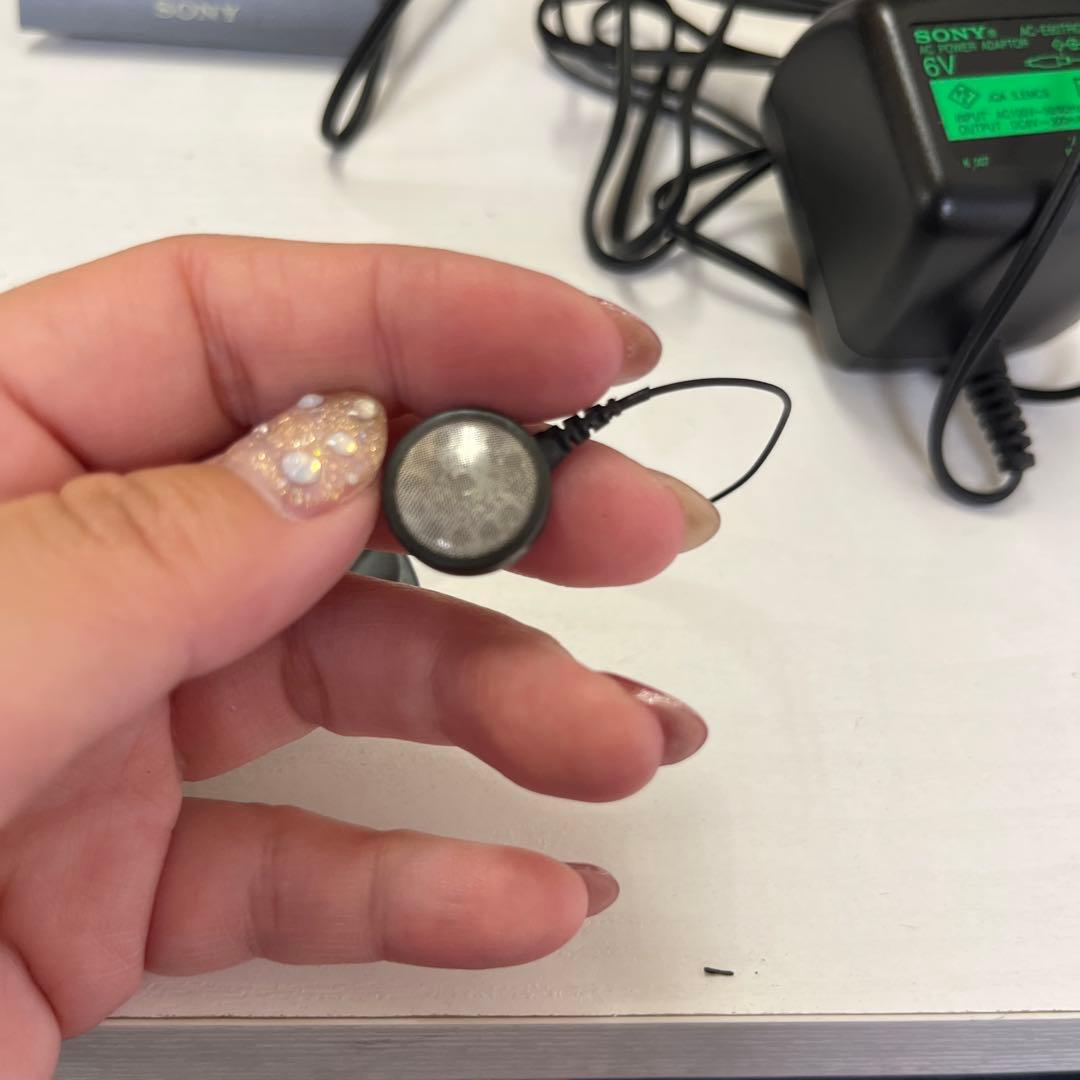 SONY FM/AM ポケッタブルラジオ ICF-R353