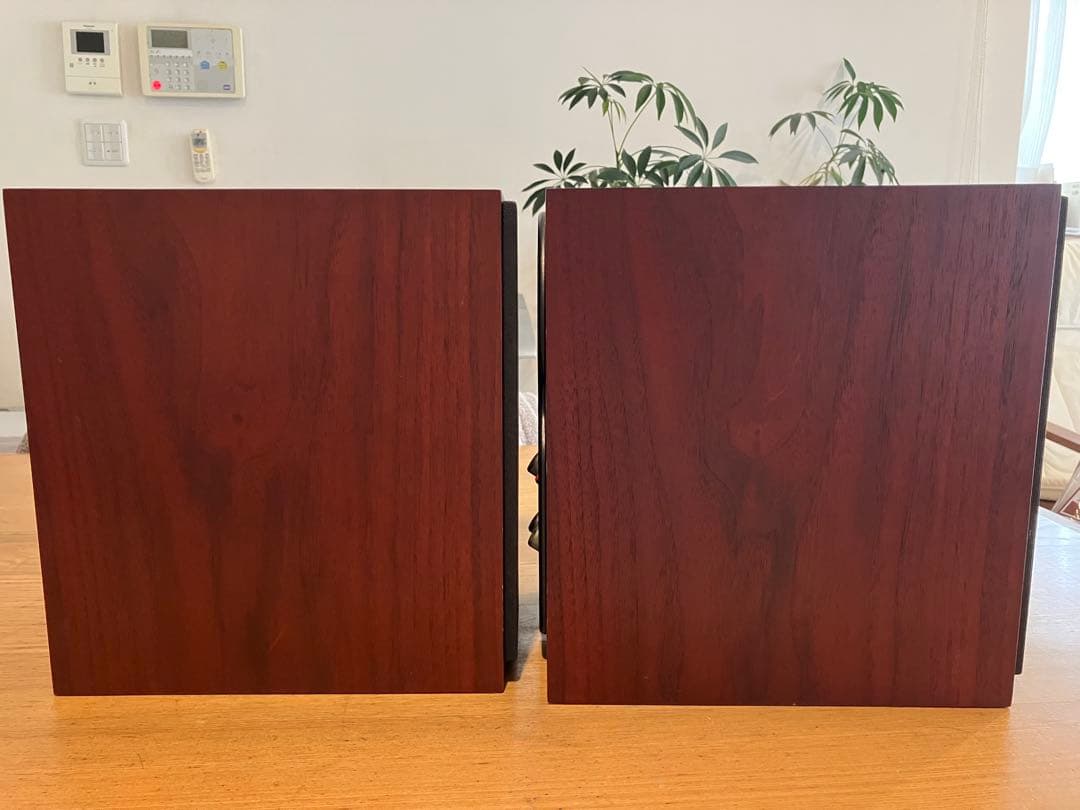 スピーカー・ウーファー Bowers & Wilkins 707 S2