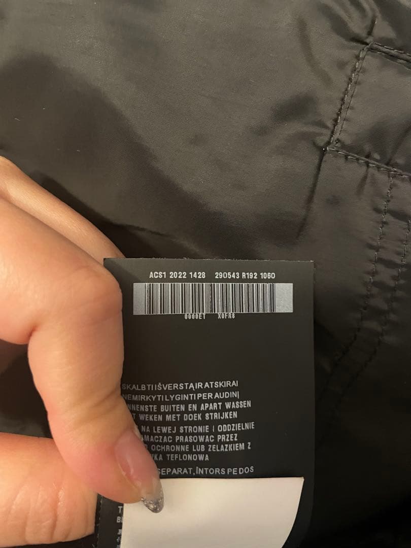 PRADA フード付きダウンジャケット　ブラック