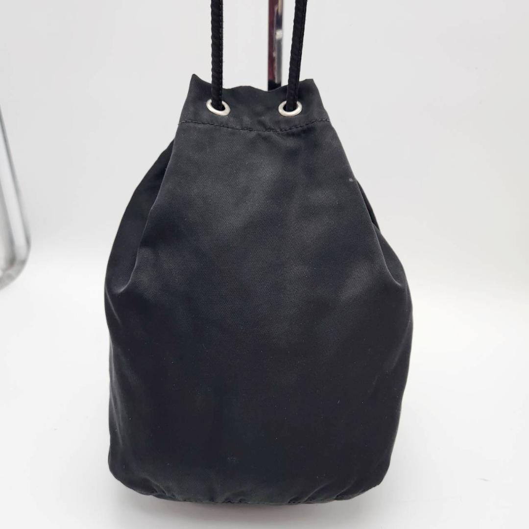 プラダ 巾着ポーチ ナイロン 三角ロゴプレート 近年 ミニバッグ 白タグ 良品