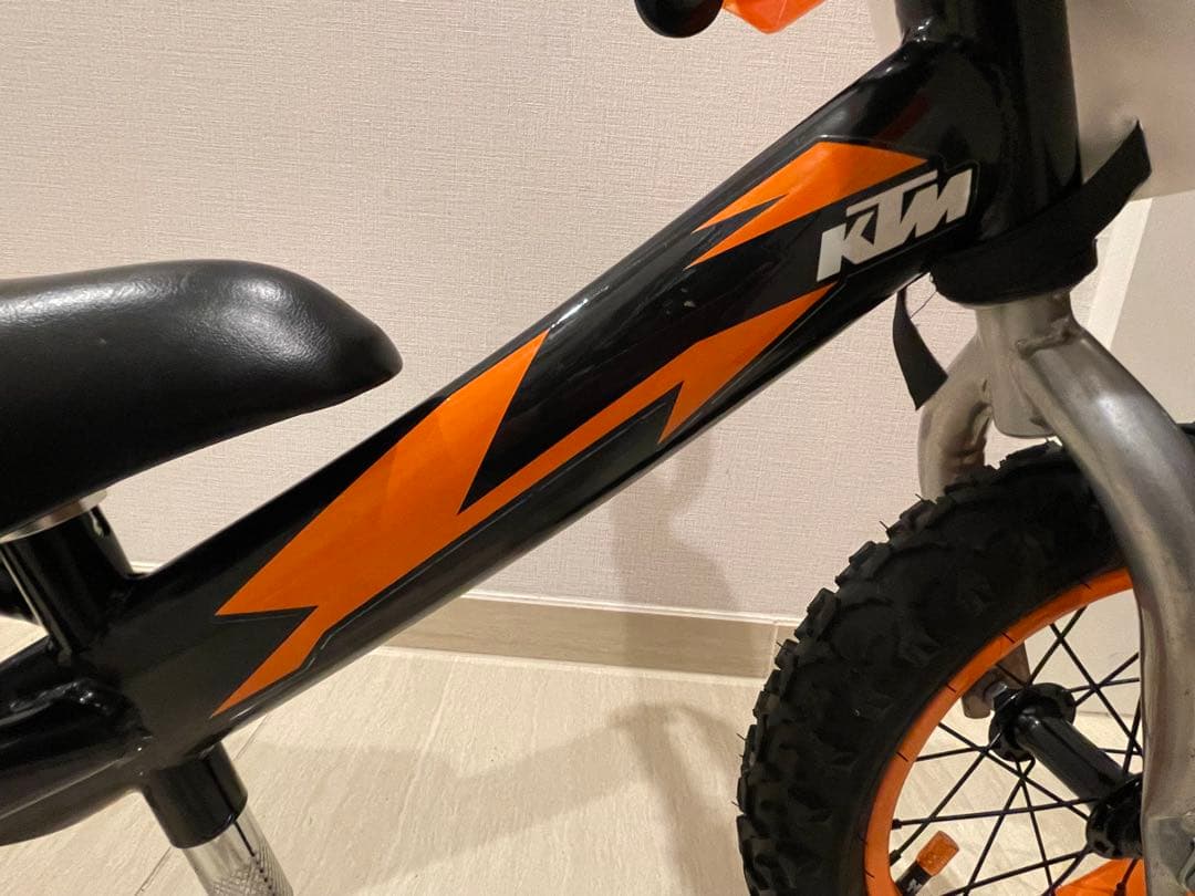 KTM　トレーニングバイク　2019年式　キックバイクスタンド付属　状態綺麗です