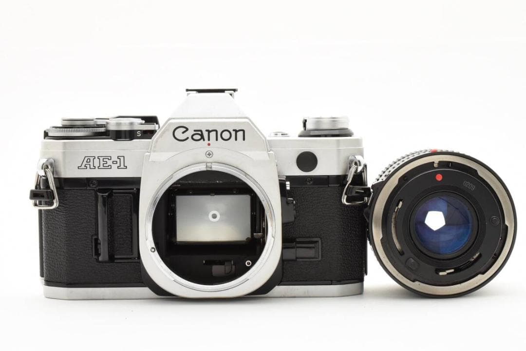 ■ 美品 ■ キャノン　Canon AE-1 + NEW FD 50mm 1.8