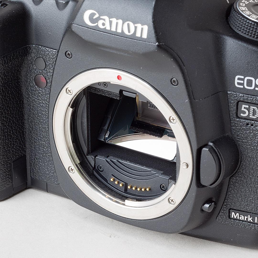Canon EOS 5D Mark II デジタル一眼レフ