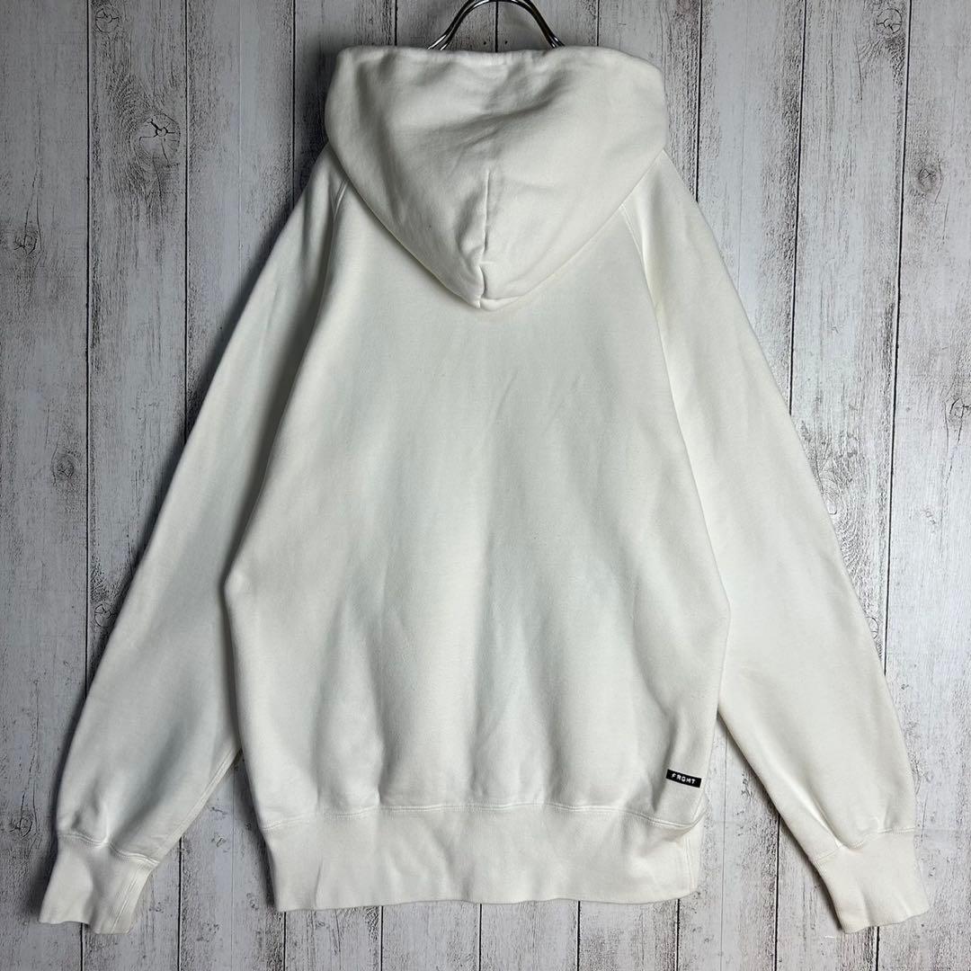 4824【定番ホワイト】サカイ×フラグメント☆ビッグロゴフルジップパーカー