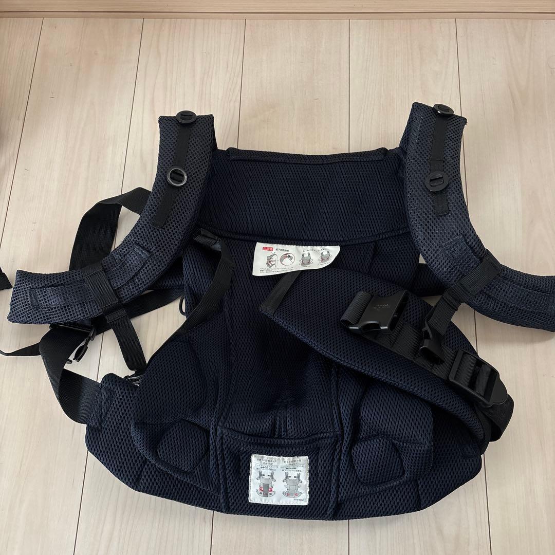 エールべべ　ベビー　キャリア　スリー　メッシュ抱っこ紐 ネイビー