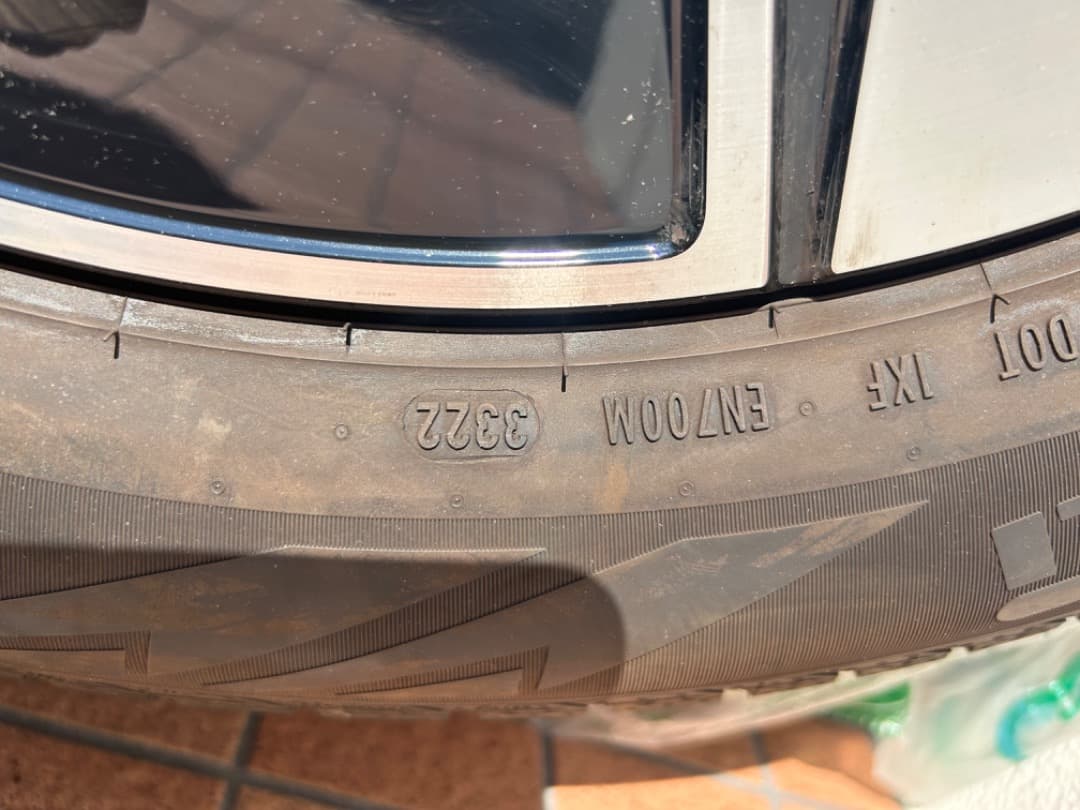 メルセデス・ベンツ　Ｗ206　Ｃクラス純正ホイール　スタッドレス