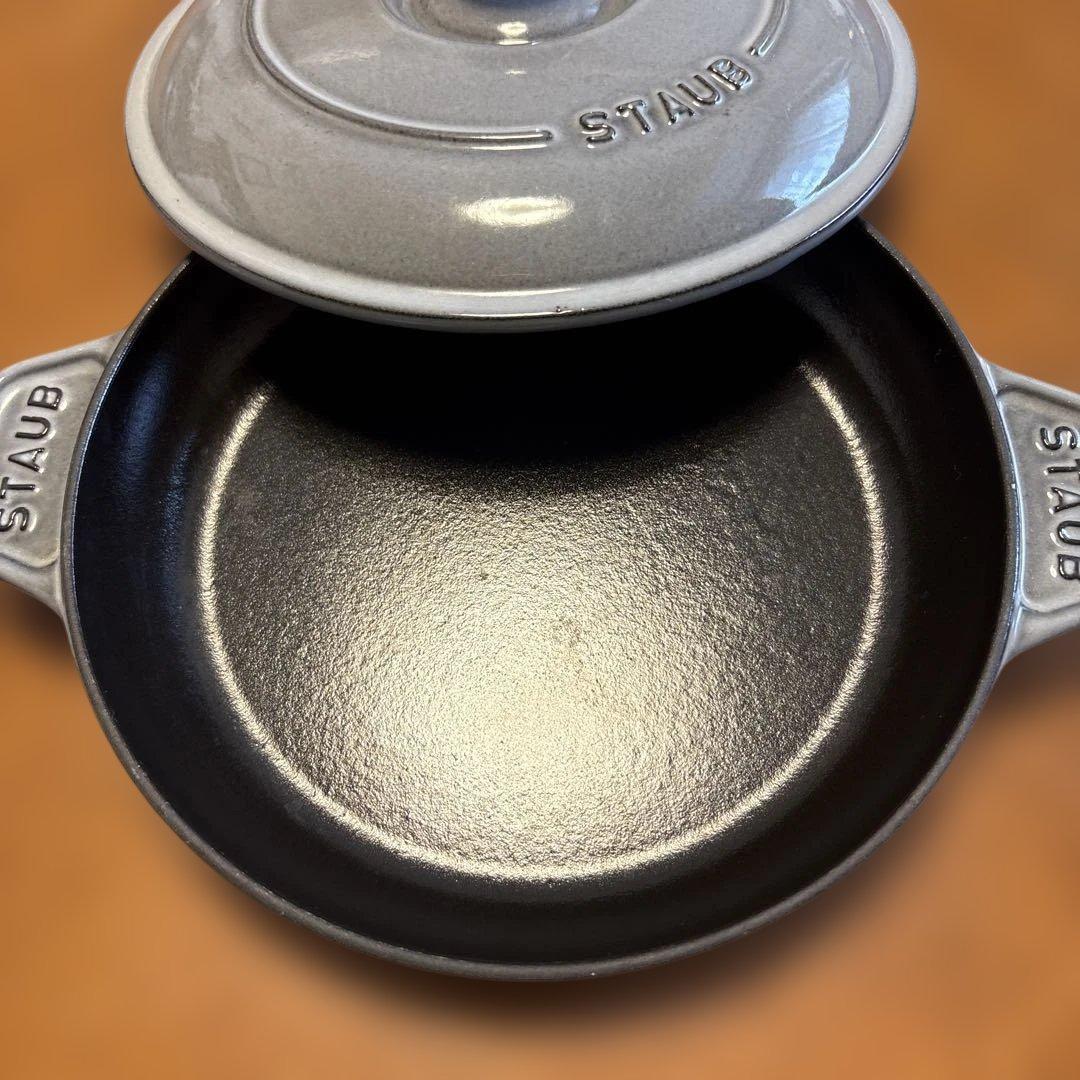 ユウ STAUB ラウンドホットプレート グレー 約20cm