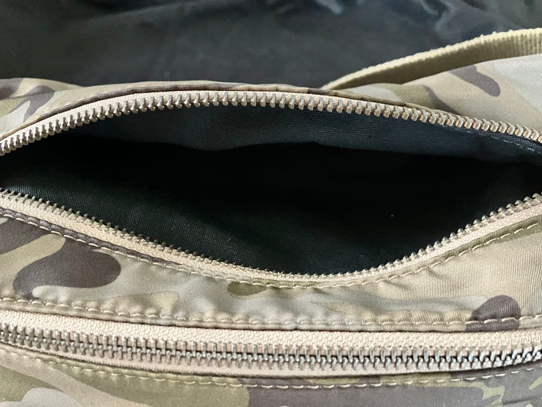 セール❗️Daniel & Bob カモフラージュ ボディバッグ