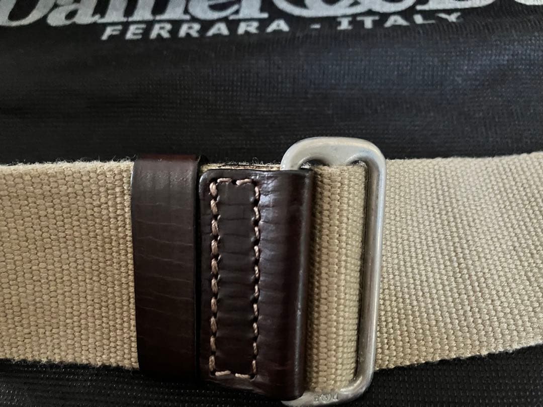 セール❗️Daniel & Bob カモフラージュ ボディバッグ