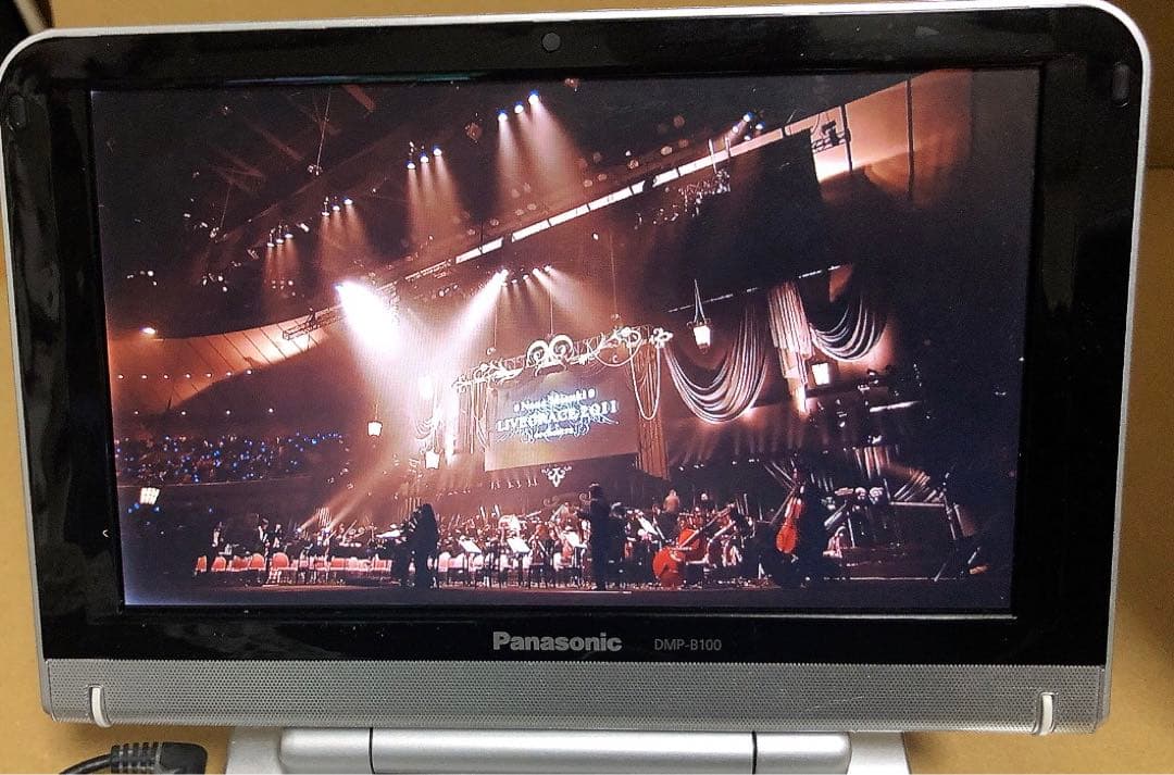 訳あり　Panasonic ポータブル ブルーレイプレーヤー　DMP-B100