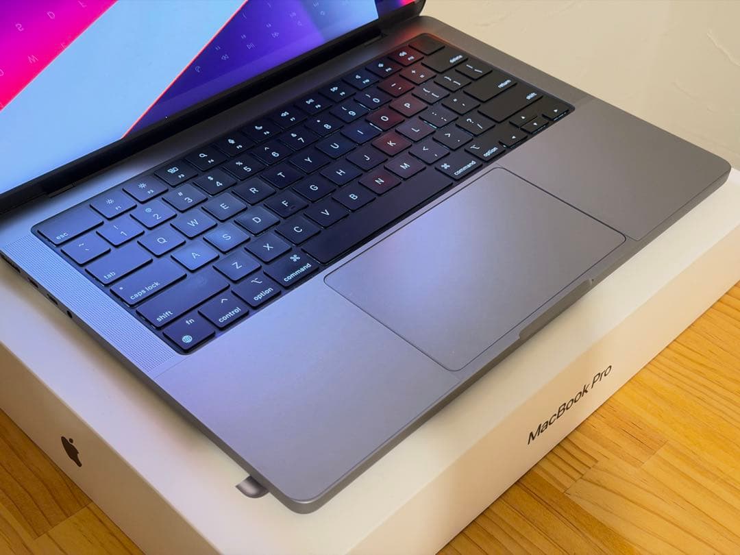 US 8TB 64GB M1 Max MacBook Pro 14スペースグレー