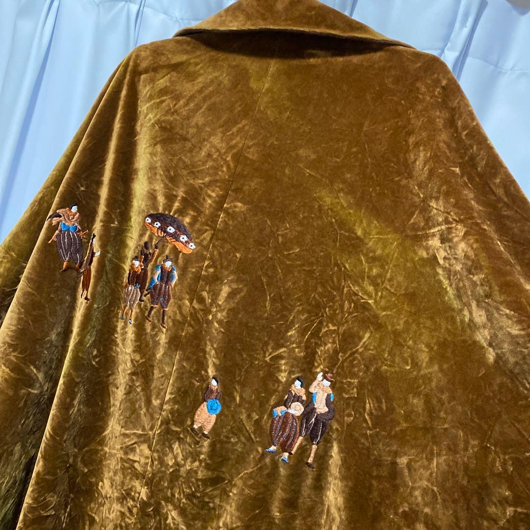 ＊*8様 ブラウンベルベットポンチョ刺繍付き　マント