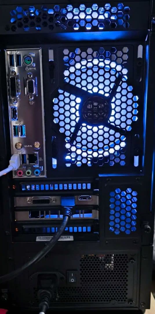 【美品】Ryzen9 3900X 32GB 1TBSSD デスクトップPC