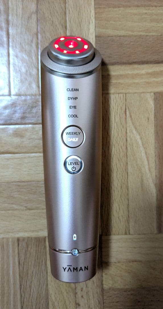 YA−MAN M18-YL9　ヤーマン美顔器