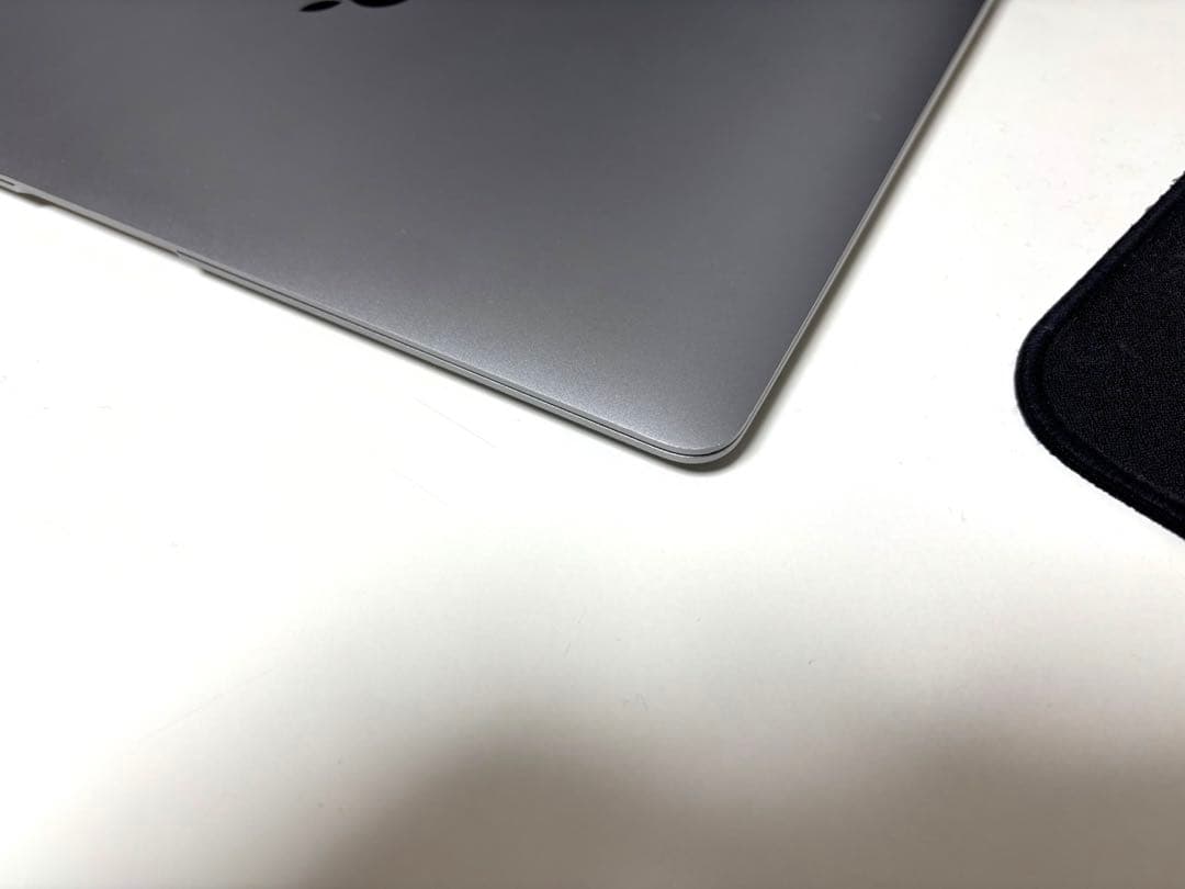 佐*藤様 美品 MacBookAir M1/16GB/256G USキー 84%