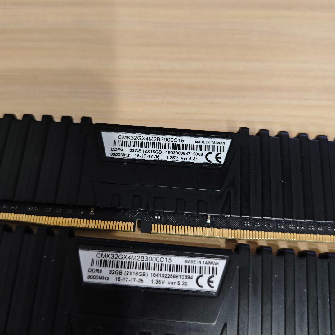 VENGEANCE DDR4 3000 32GB PC4-24000 動作確済@