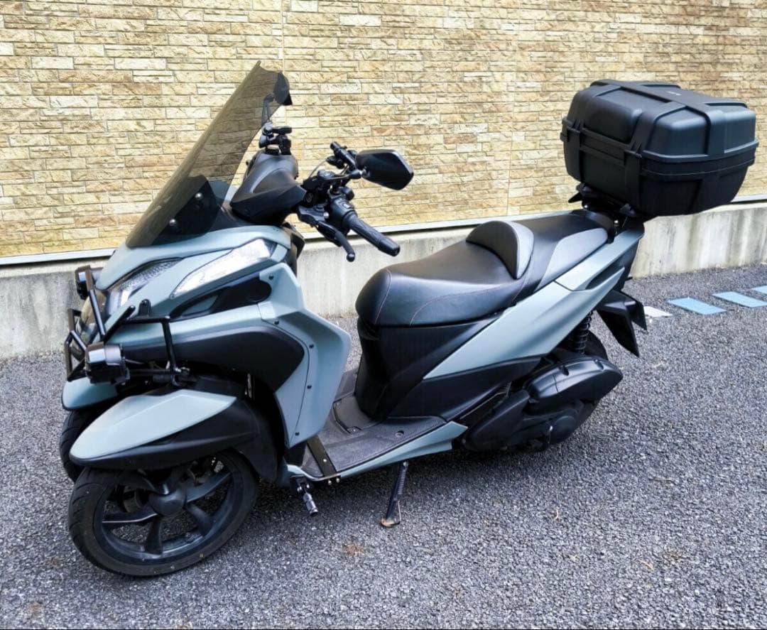 トリシティー155 バンパー　フォグランプ付き　 佐世保