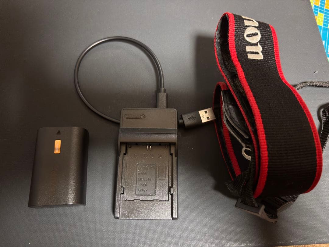 Canon EOS 60D ボディ　一眼レフ　12/27まで