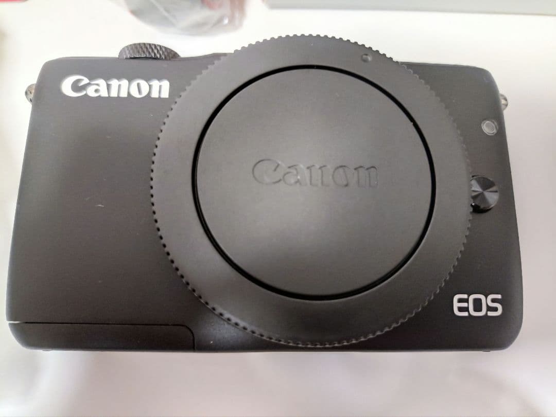 Canon EOS M10 ブラック 未使用品
