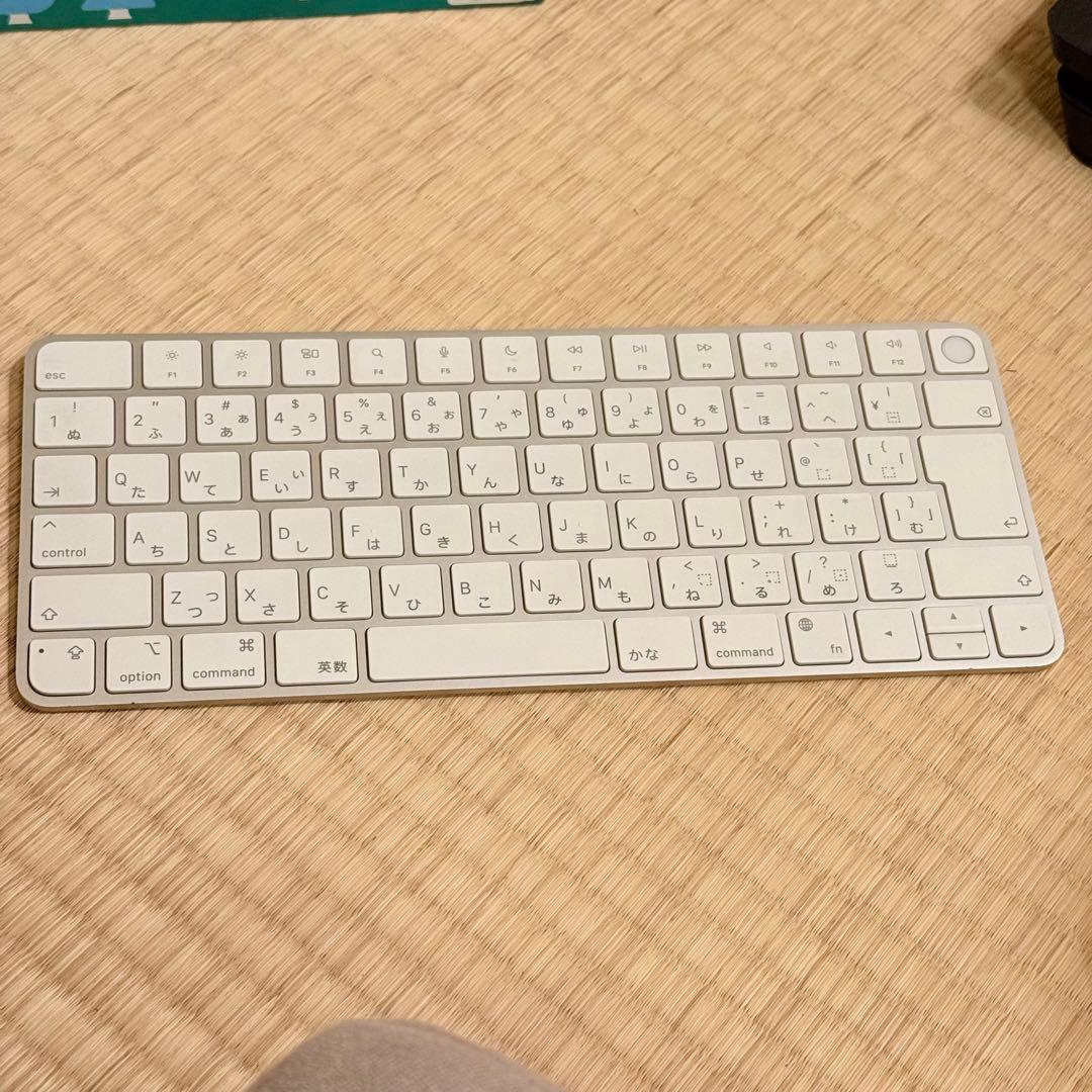 Apple Model A2449 キーボード TouchID付き 難アリ
