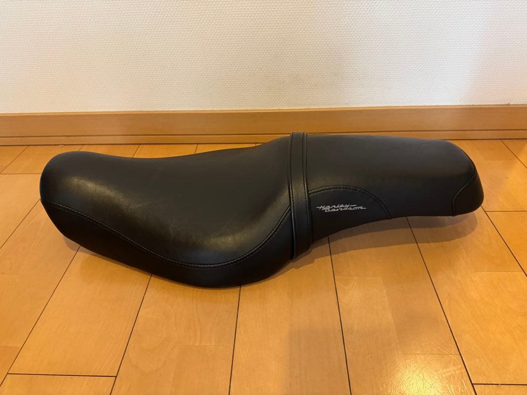 ハーレー　XL スポーツスター 純正シート